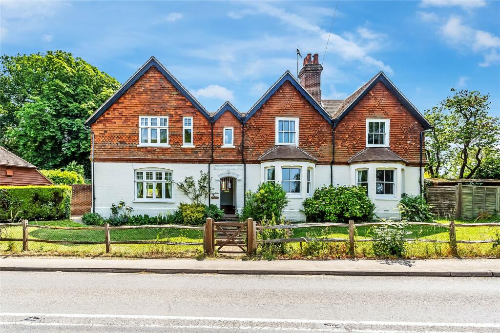 4 bedroom detached house for sale in Petworth Road, Chiddingfold ...