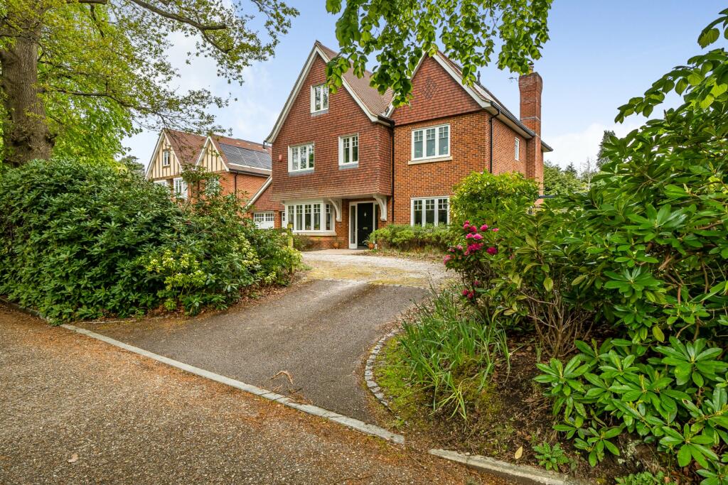 5 bedroom detached house for sale in Woodham Waye, Woodham, Surrey, GU21