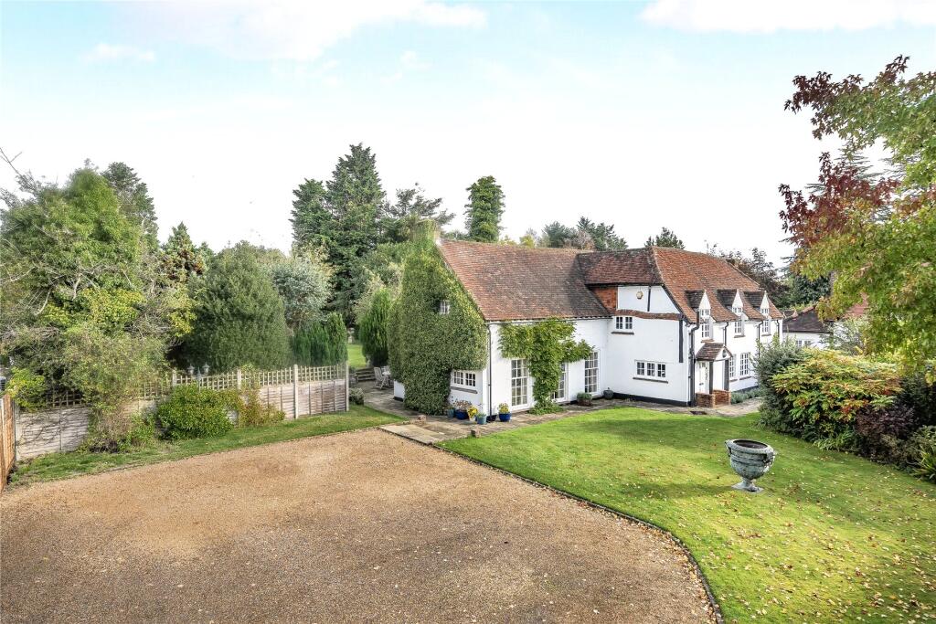 Main image of property: Bagshot Road, Chobham, Woking, Surrey, GU24