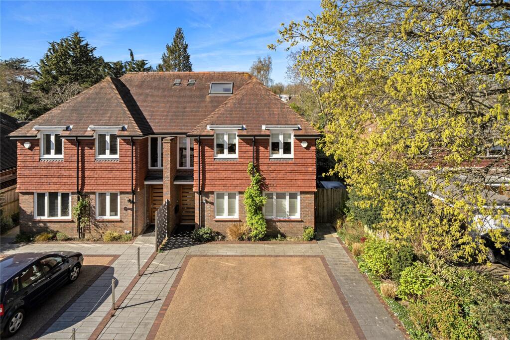 Main image of property: Watford Close, Guildford, Surrey, GU1