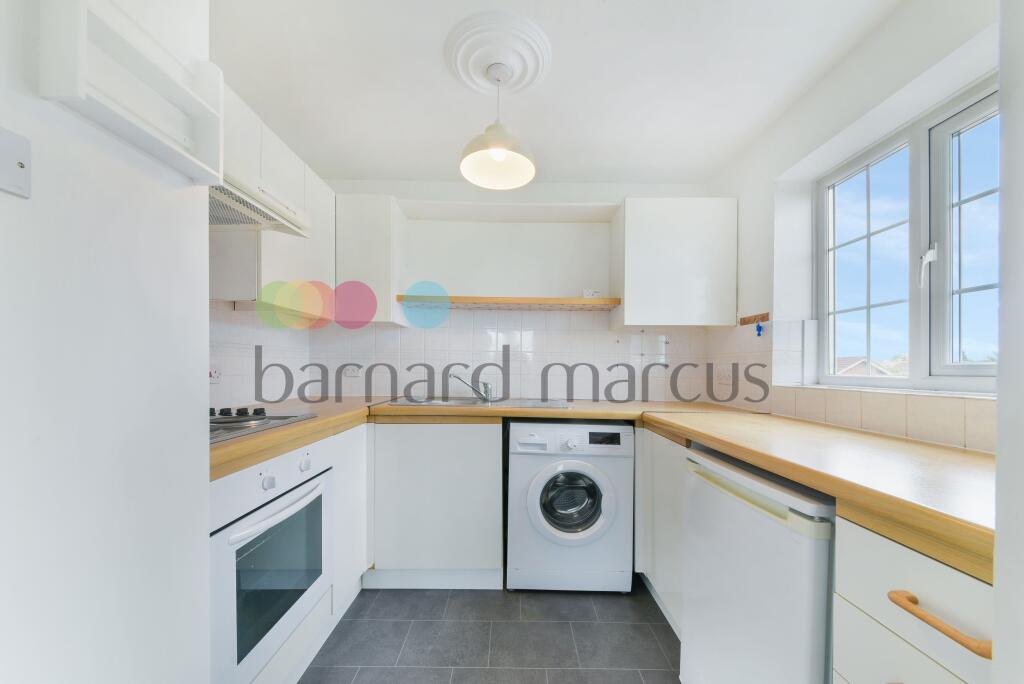 Main image of property: Veals Mead, MITCHAM