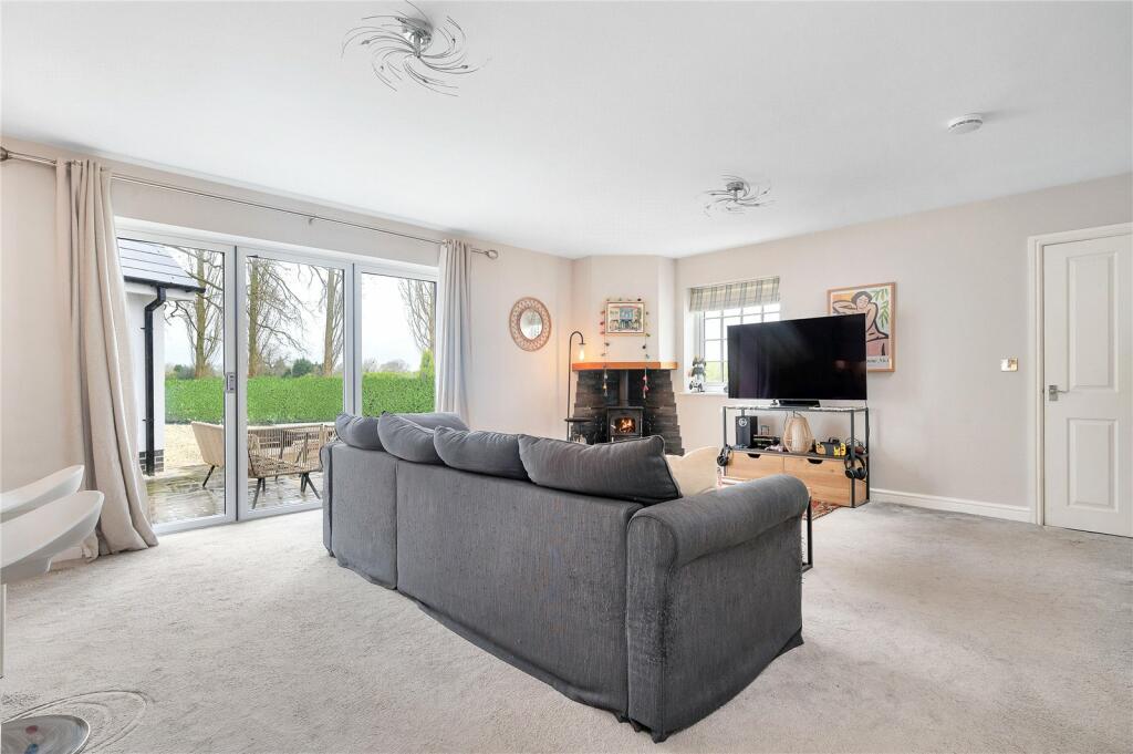 Additional property image - Newton Lodge, Newton Regis, Tamworth