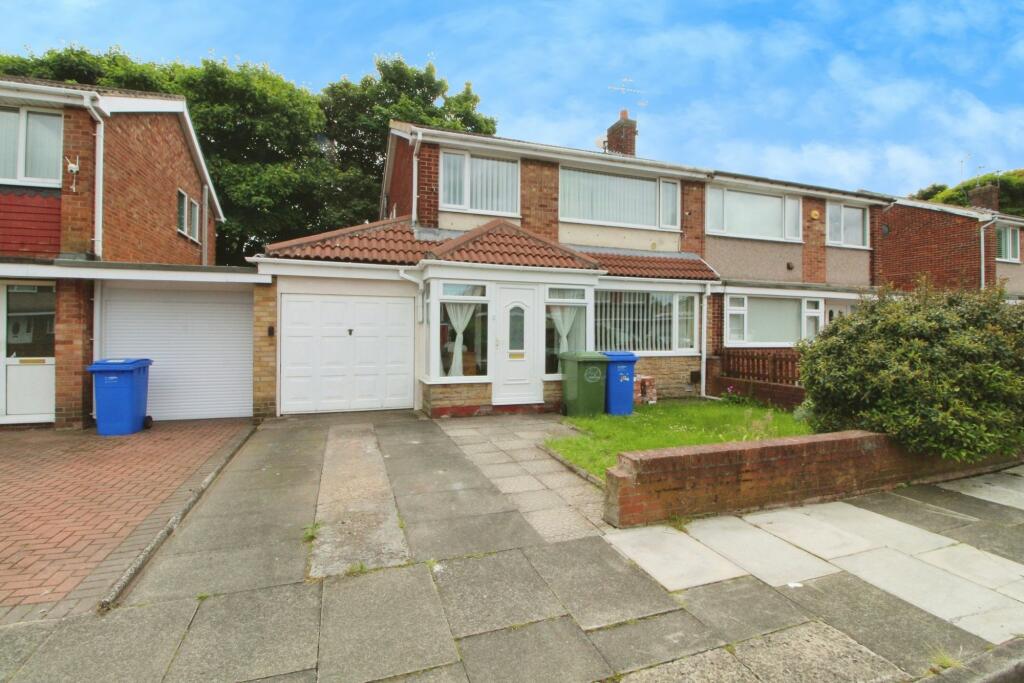 3 bedroom semidetached house for sale in Bolam Avenue, Blyth, NE24