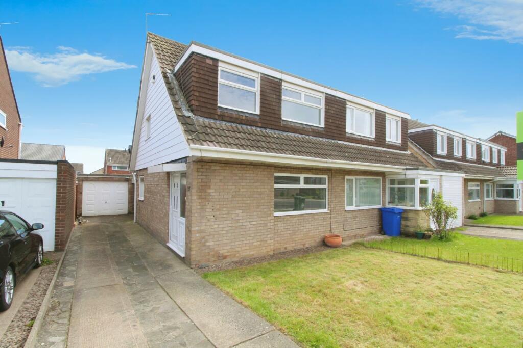 3 bedroom semidetached house for sale in Curlew Way, Blyth, NE24