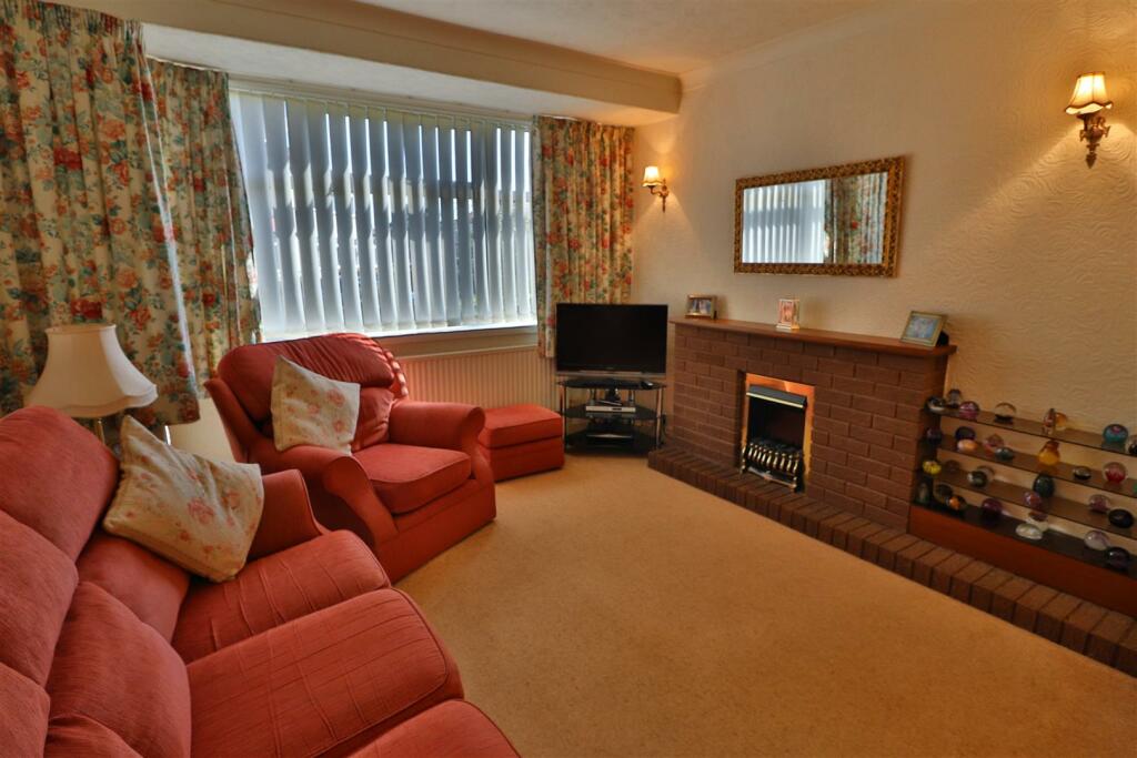 3 bedroom semidetached house for sale in Brownhill Drive, Padgate