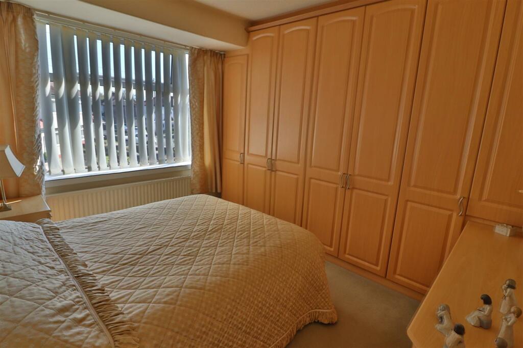 3 bedroom semidetached house for sale in Brownhill Drive, Padgate