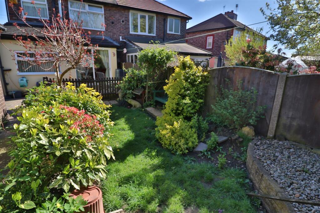 3 bedroom semidetached house for sale in Brownhill Drive, Padgate