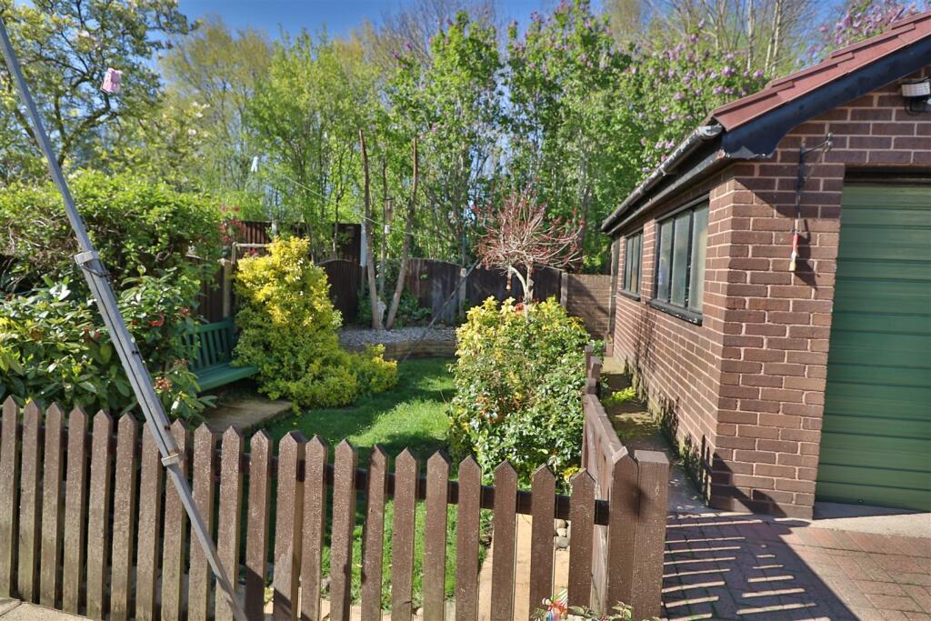 3 bedroom semidetached house for sale in Brownhill Drive, Padgate