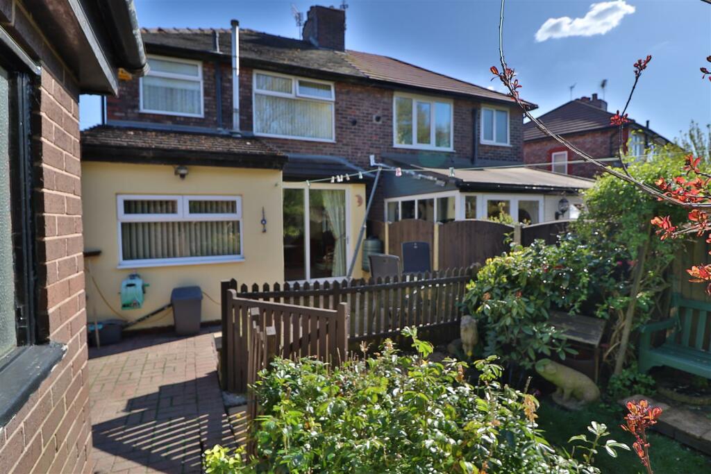 3 bedroom semidetached house for sale in Brownhill Drive, Padgate