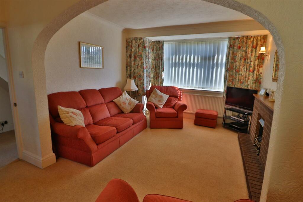 3 bedroom semidetached house for sale in Brownhill Drive, Padgate