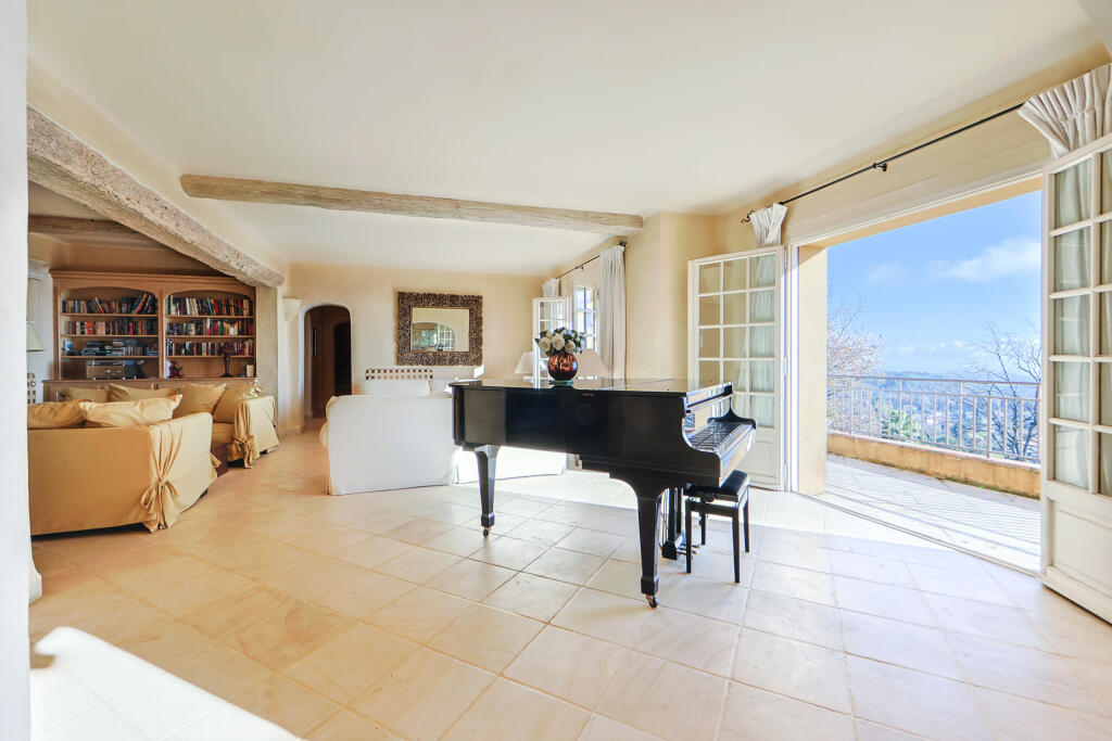 Main image of property: Provence-Alps-Cote d`Azur, Alpes-Maritimes, Cabris