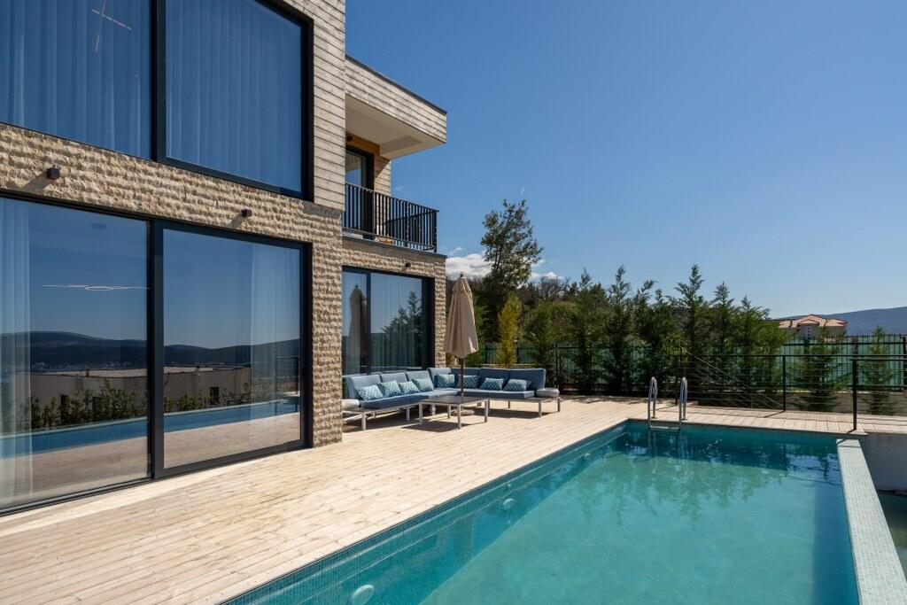 Main image of property: Kotor