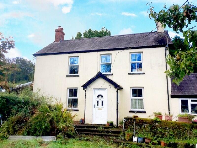 6 bedroom detached house for sale in Llanarthney, Carmarthen