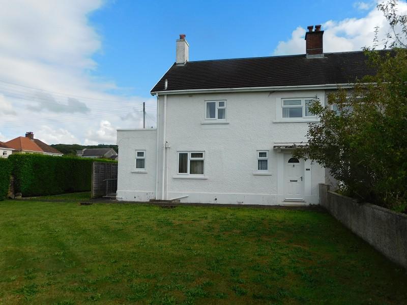 3 bedroom semidetached house for sale in Heol Myrddin, Ffairfach