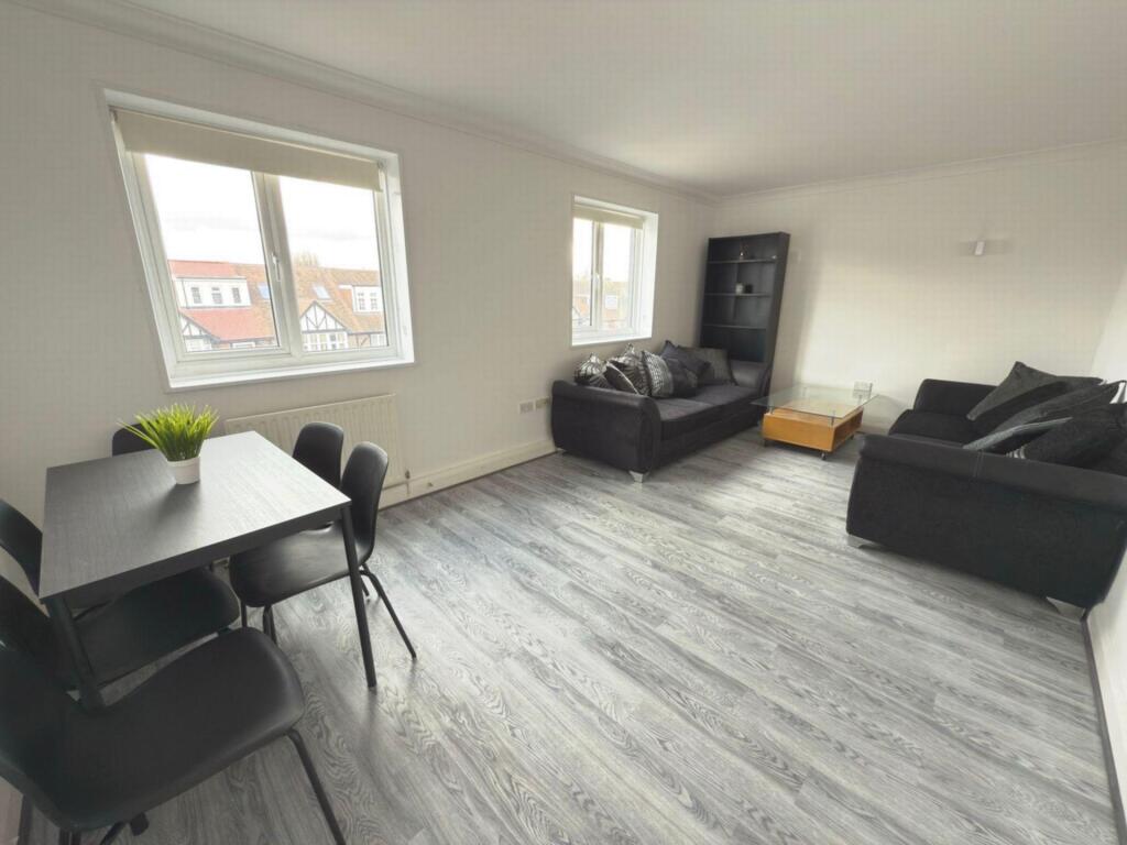 Main image of property: Darkes Lane, Potters Bar, EN6