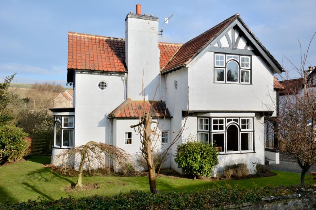 4 bedroom detached house for sale in St. Abbs Road, Coldingham
