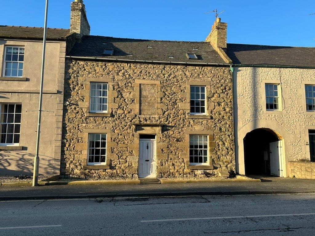4 bedroom terraced house for sale in High Street, Coldstream