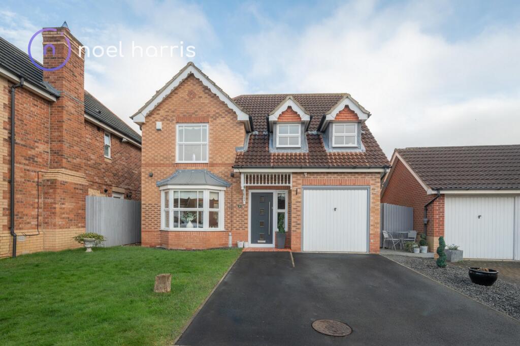 4 bedroom detached house for sale in Shawbrow Close, Haydon Grange, NE7