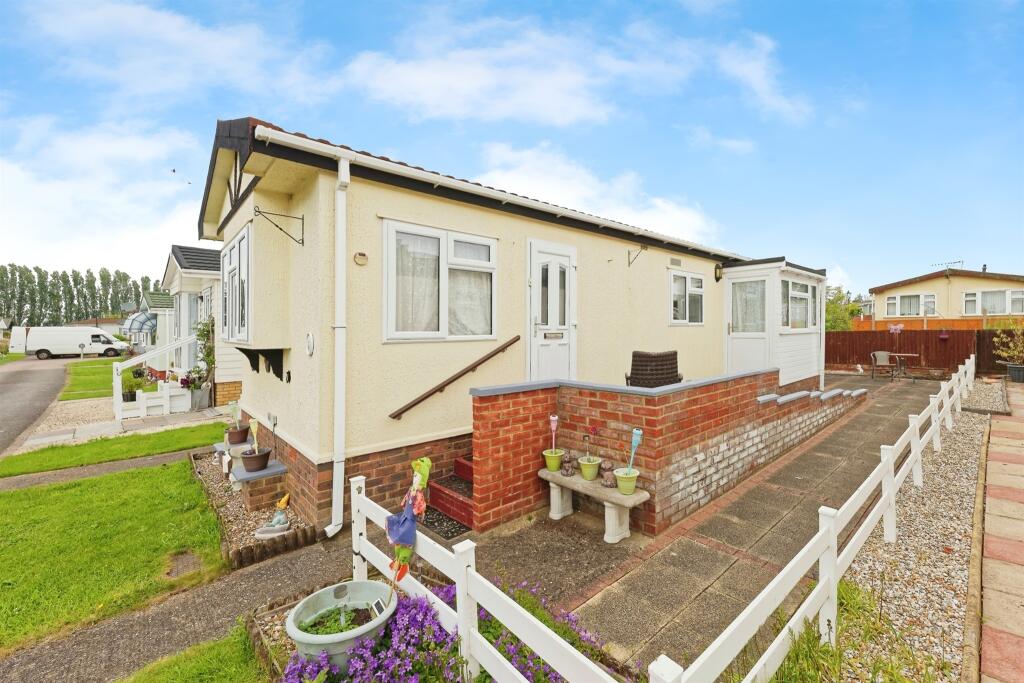 Main image of property: Four Horseshoes Park, Faversham