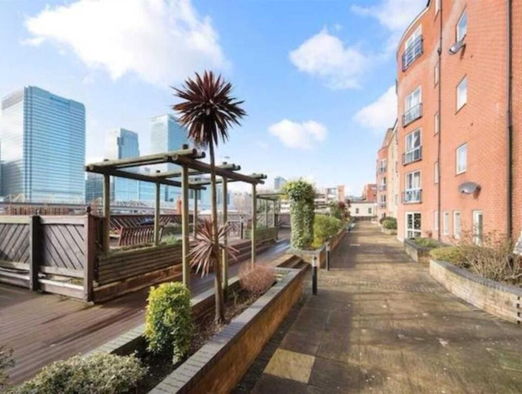Main image of property: Poplar High Street, London, E14