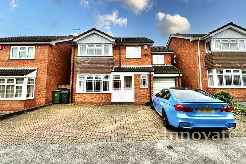4 bedroom detached house for rent in High Park Close, Smethwick, B66
