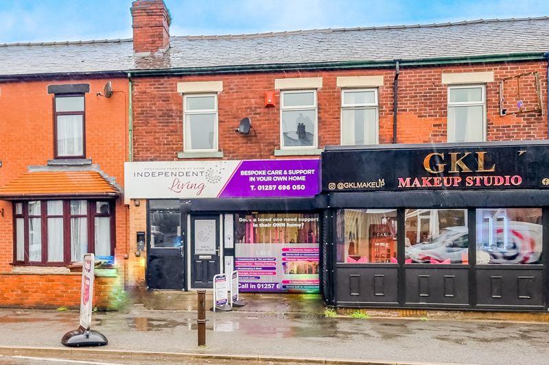 3 bedroom flat for sale in Eaves Lane, Chorley, PR6