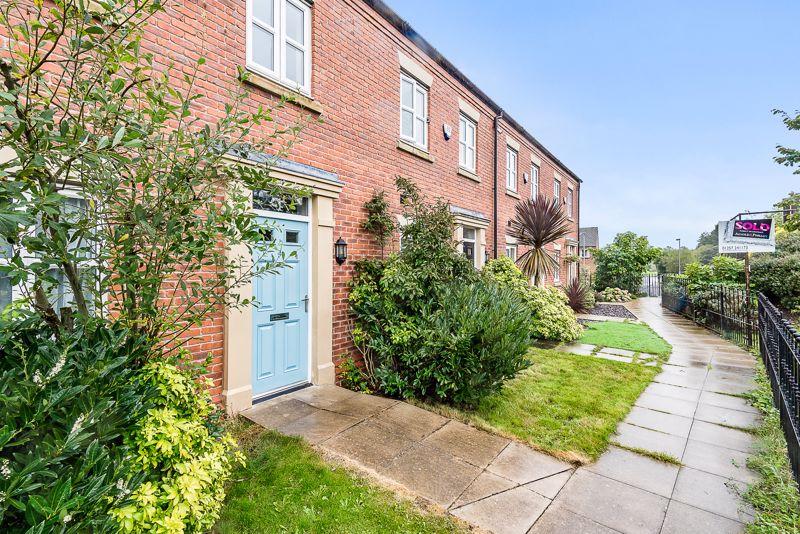 3 bedroom town house for sale in Mariner Walk, Chorley, PR6