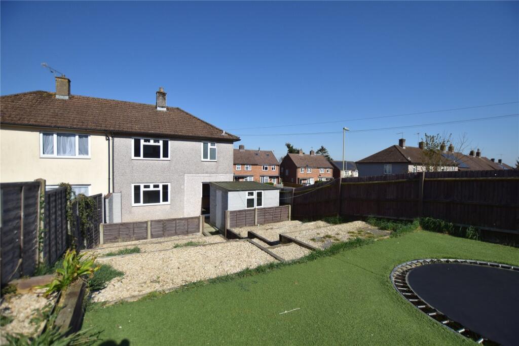 Main image of property: Lipscombe Rise, Alton, Hampshire, GU34