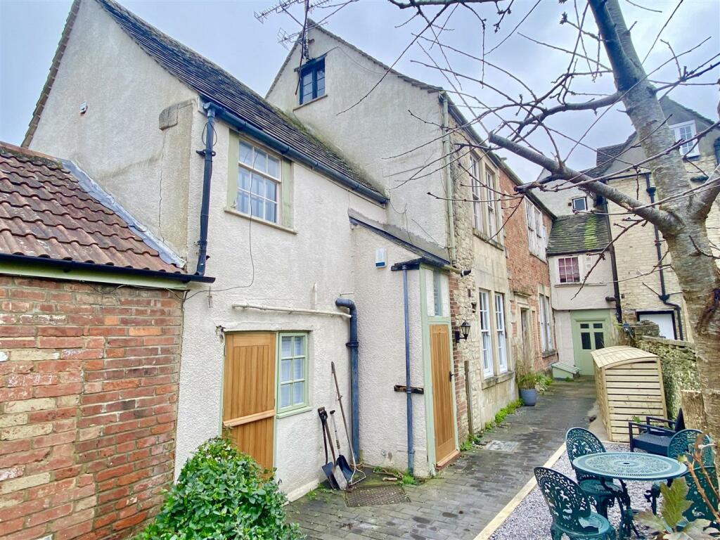 2 bedroom apartment for sale in 62 St. Mary Street, Chippenham, SN15