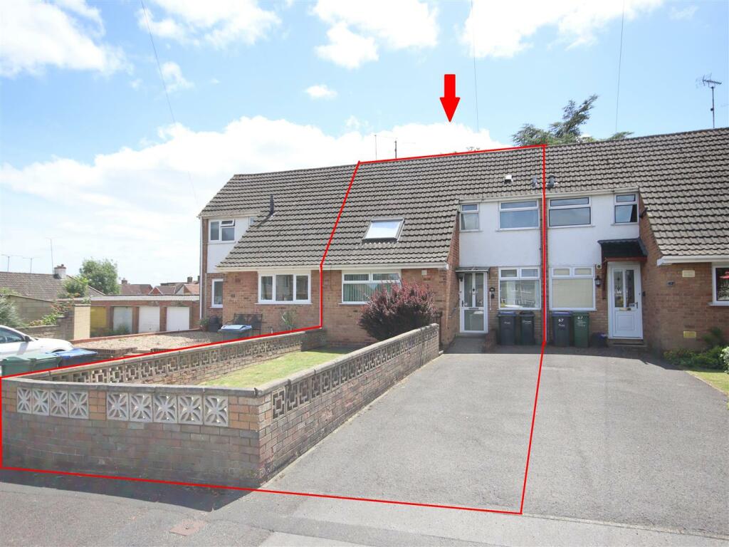 Main image of property: Stonelea Close, Chippenham