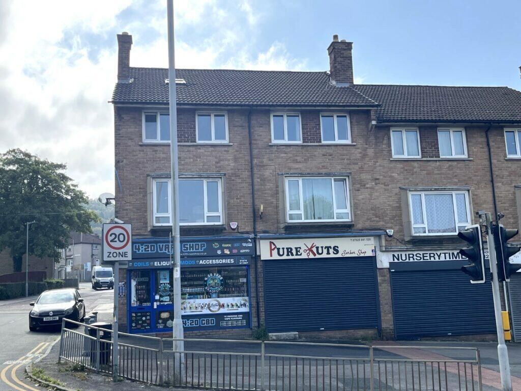 Main image of property: Studio/Flat 3,36 Woodend Crescent,Windhill,BD18 2NX