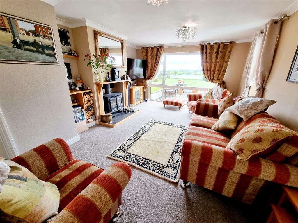 3 bedroom detached bungalow for sale in Trematon, Saltash, PL12