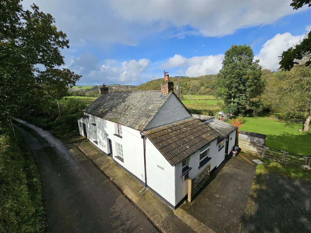 3 bedroom cottage for sale in Underlane, Egloskerry, Launceston, PL15