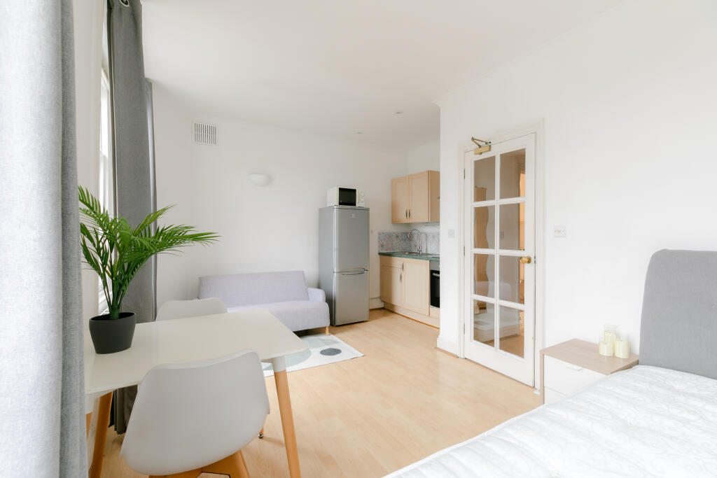 Main image of property: 200 Sussex Gardens, W2 3UA