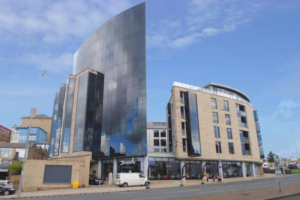 Main image of property: The Gatehaus, Leeds Road, Bradford, West yorkshire, BD1 5BQ