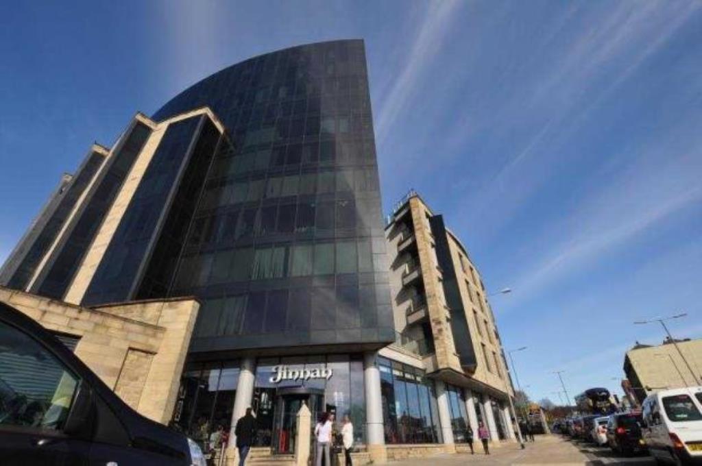 Main image of property: The Gatehaus, Leeds Road, Bradford, BD1 5BQ