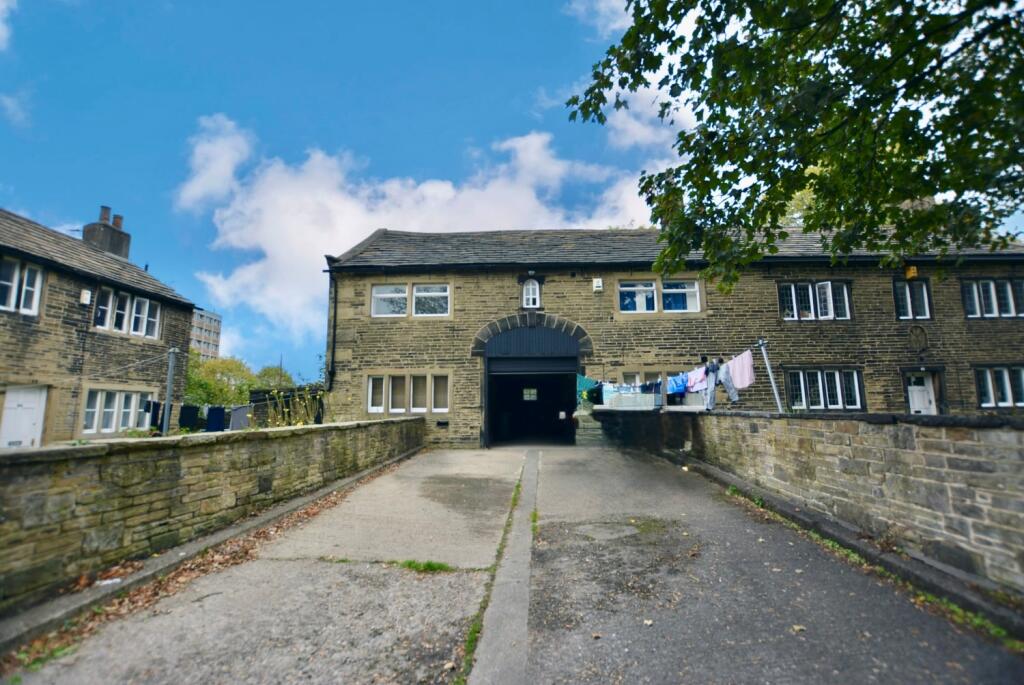 Main image of property: Little Horton Green, Bradford, BD5 0NG