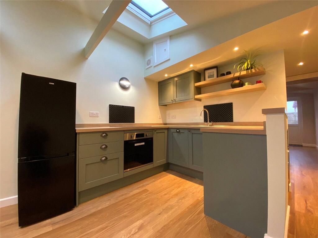 Main image of property: Bath Road, Longwell Green, Bristol, Gloucestershire, BS30