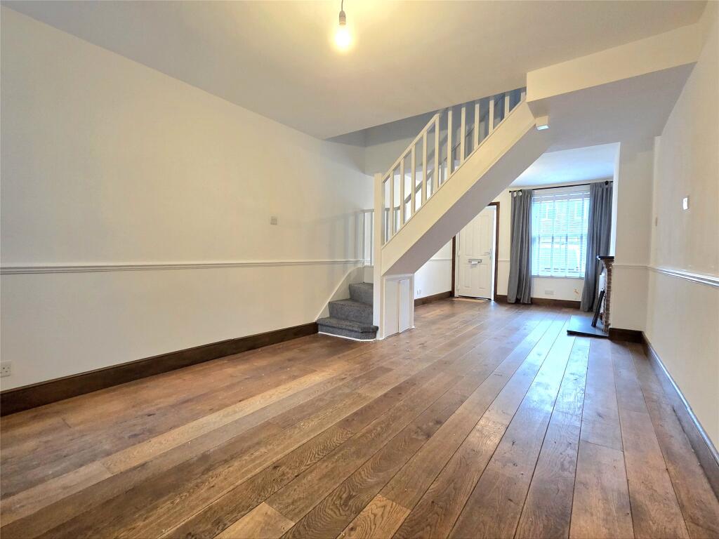 Main image of property: London Road, Dunton Green, SEVENOAKS, Kent, TN13