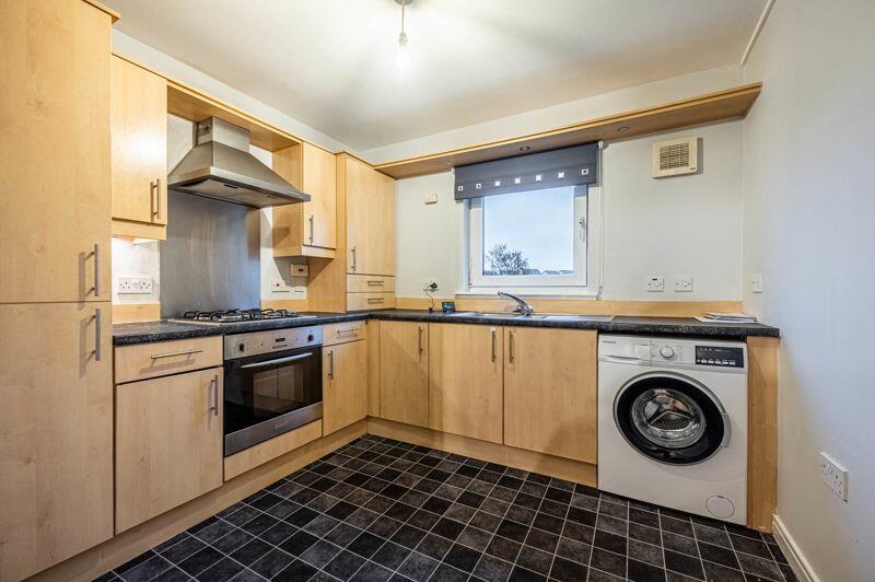 Flat to rent on Silverbanks Court, Cambuslang
