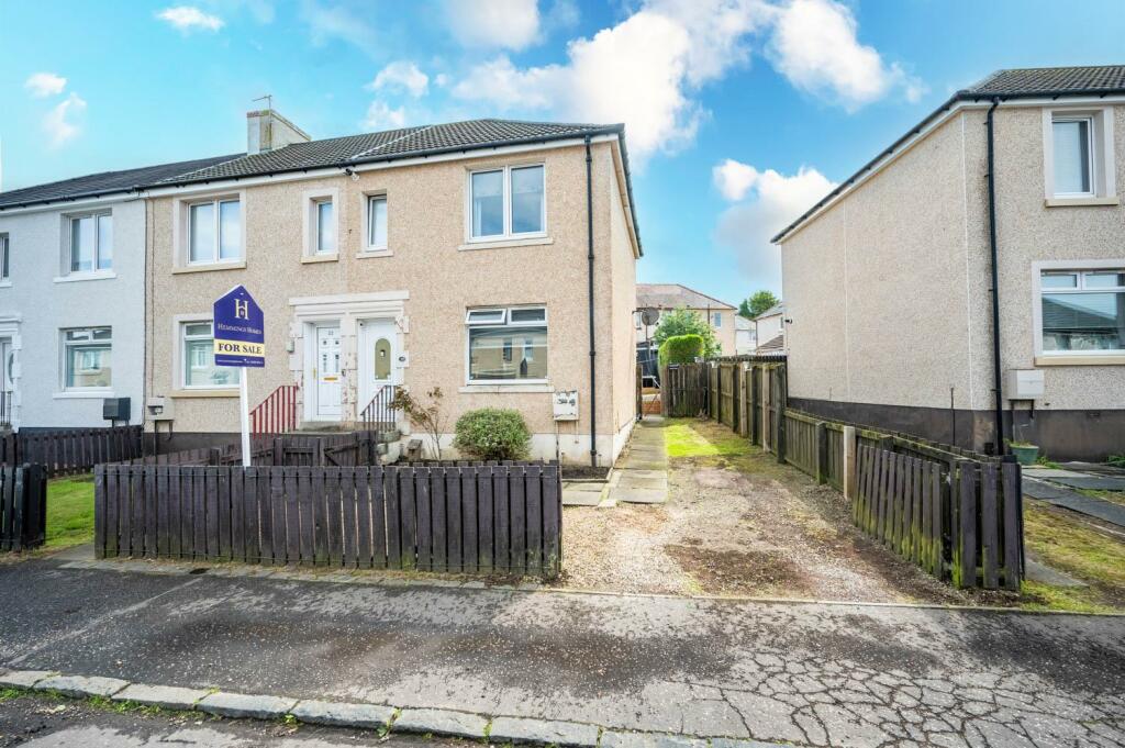2 bedroom end of terrace house for sale in Curlinghaugh Crescent