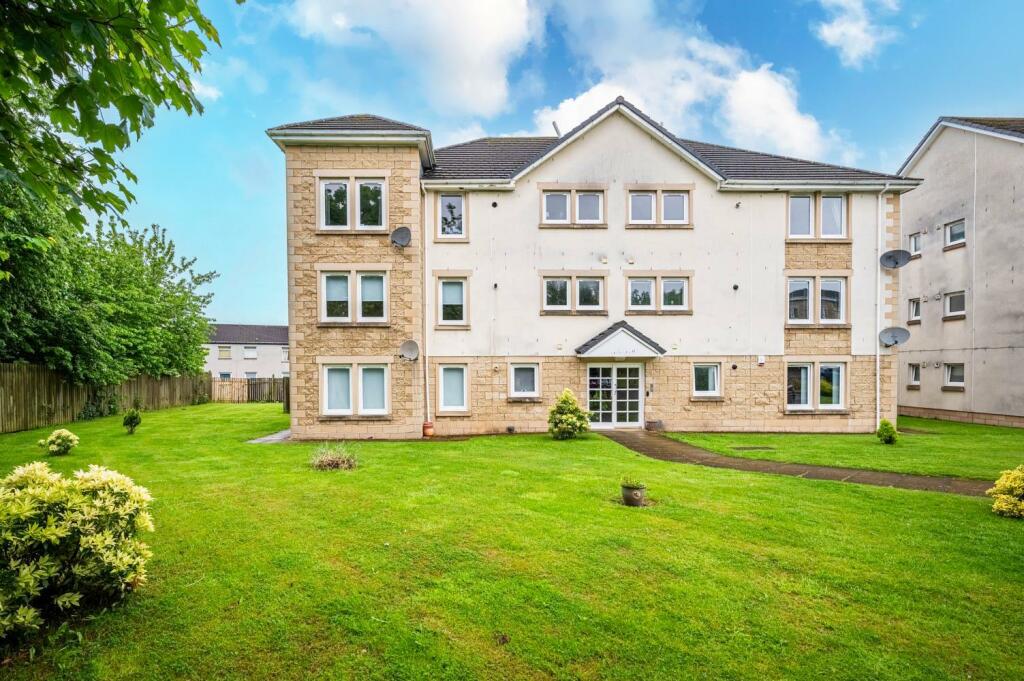 2 bedroom flat for sale in Bruce Avenue, Motherwell, ML1