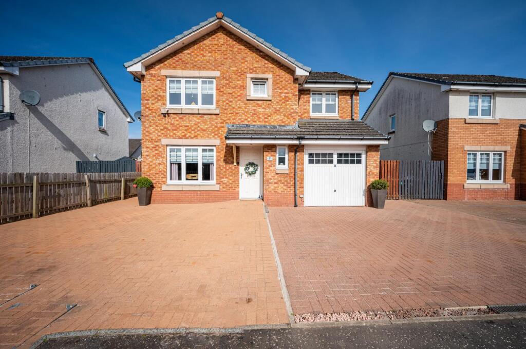 4 bedroom detached house