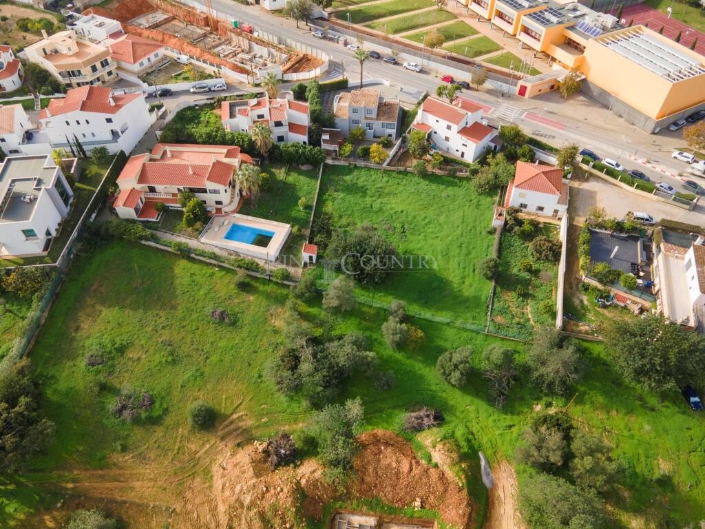 Main image of property: Algarve, Almancil