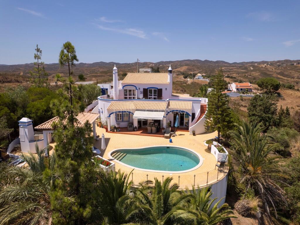 Main image of property: Algarve, Conceicao