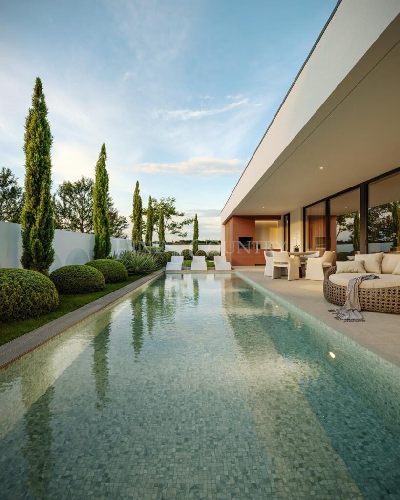 Main image of property: Algarve, Mexilhoeira Grande