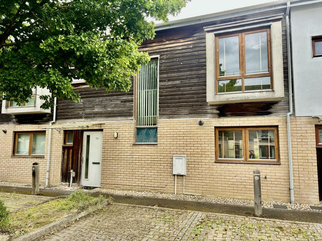 3 bedroom terraced house for rent in Cowleaze, Chippenham, SN15