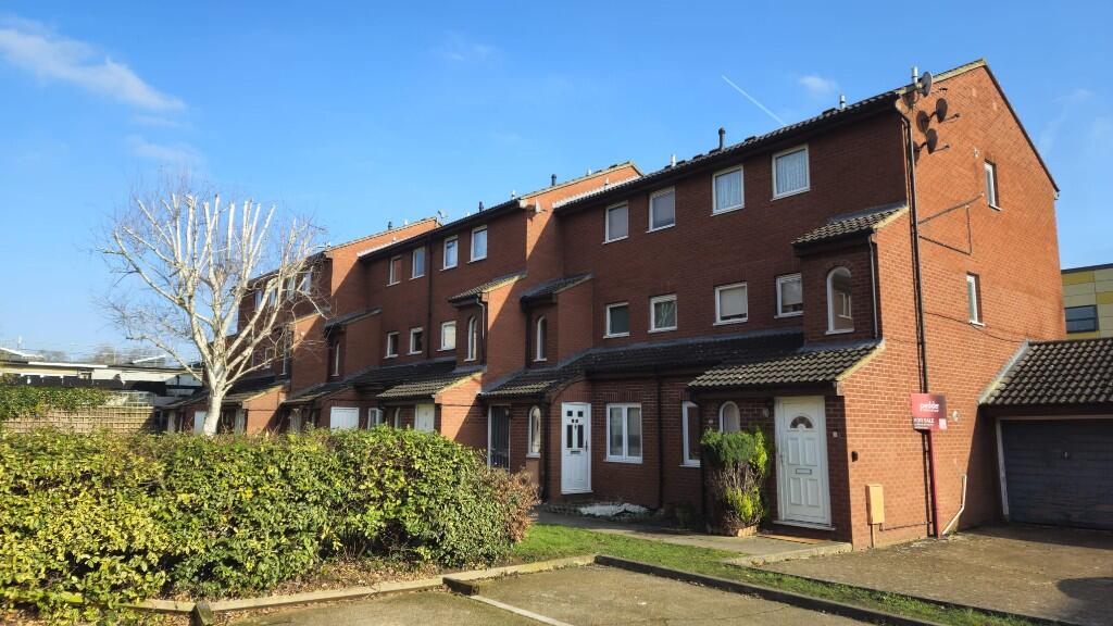 Main image of property: Deans Gate Close, London, SE23