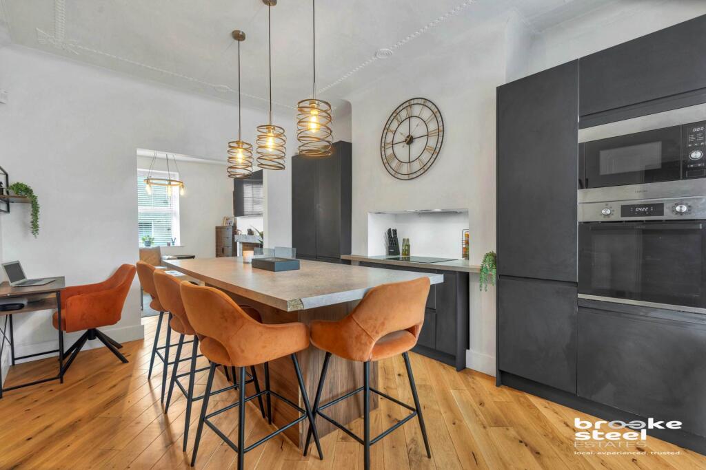 Main image of property: Woodlands View, Weir
