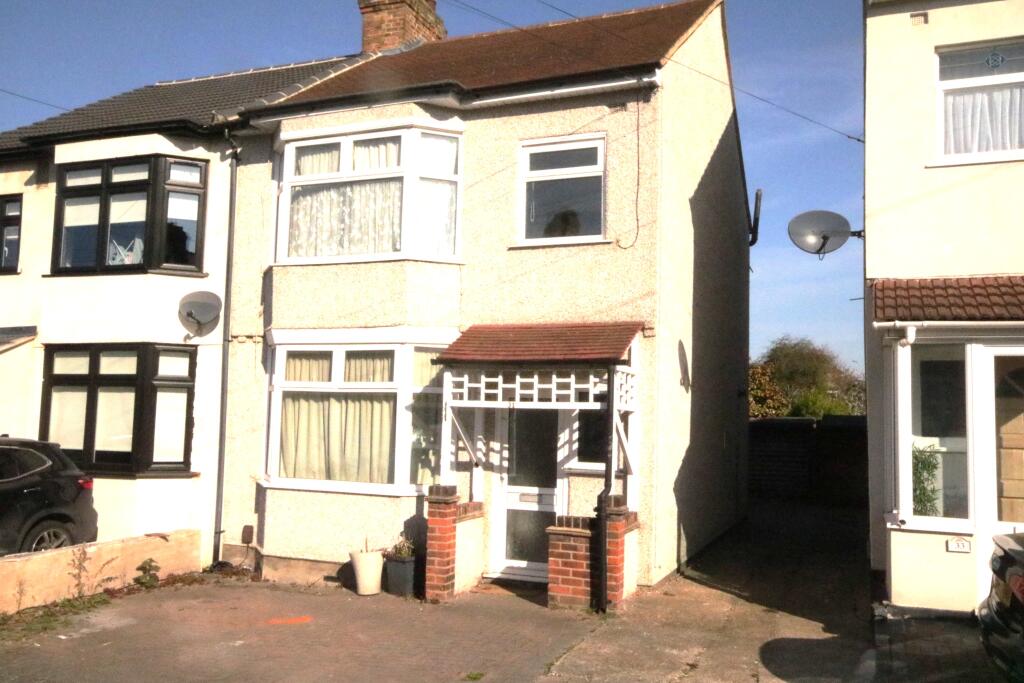 Main image of property: Park Crescent, Hornchurch, Essex, RM11